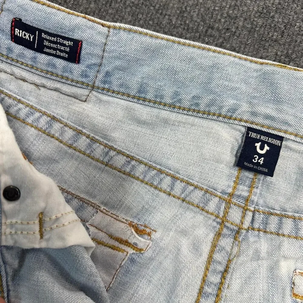 True Religion Men’s Ricky Frayed Hem Short Light Wash Jean Jorts 34